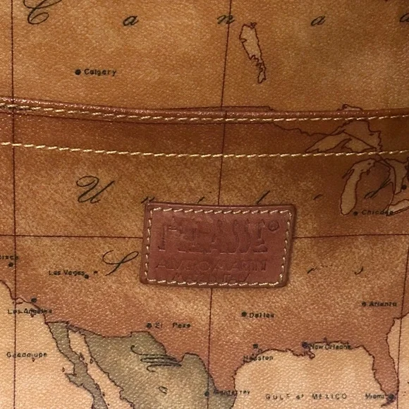 Alviero Martini Prima ClasseTan and Brown Leather Tote Bag with World Map Design - Picture 2 of 15